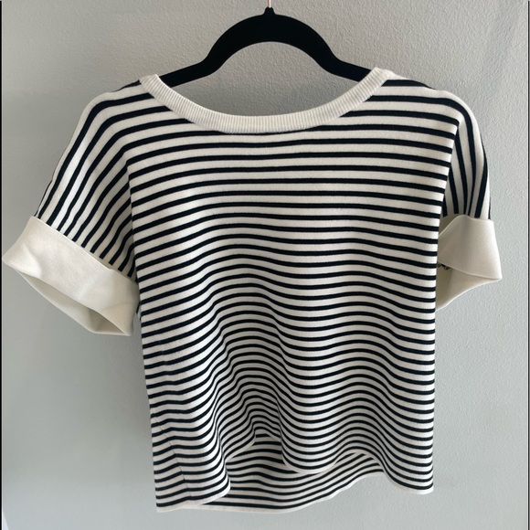 High quality white and black striped top - Picture 2 of 7